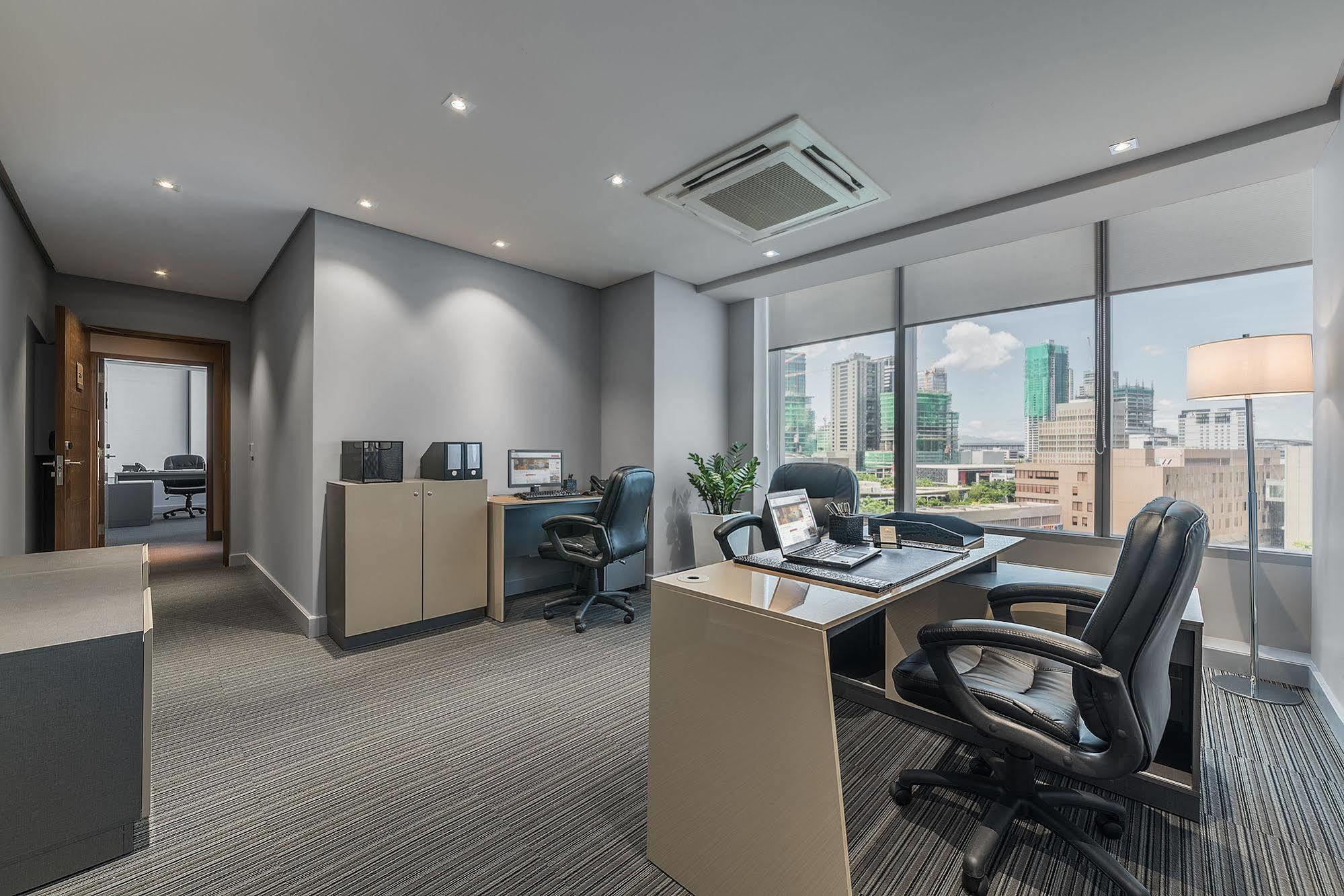 Ascott Bonifacio Global City Manila Taguig Esterno foto